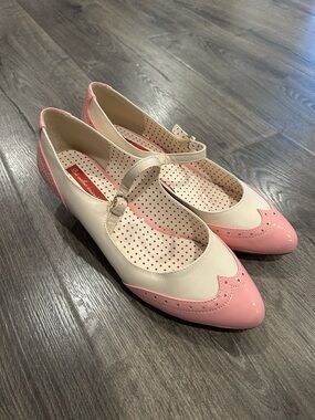 BAIT Retro Cream and Pink Mary Jane Kitten Heel Pumps